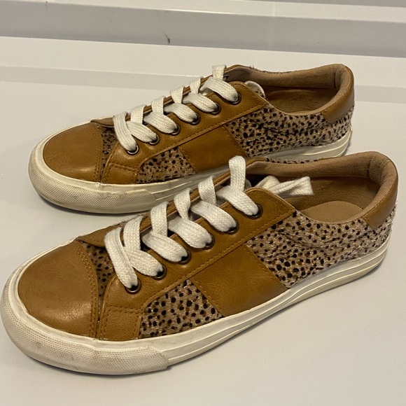 Very G Shoes - Athleisure Chic Tan and Leopard print, low-top, lace-up, comfy, Flexible Sole